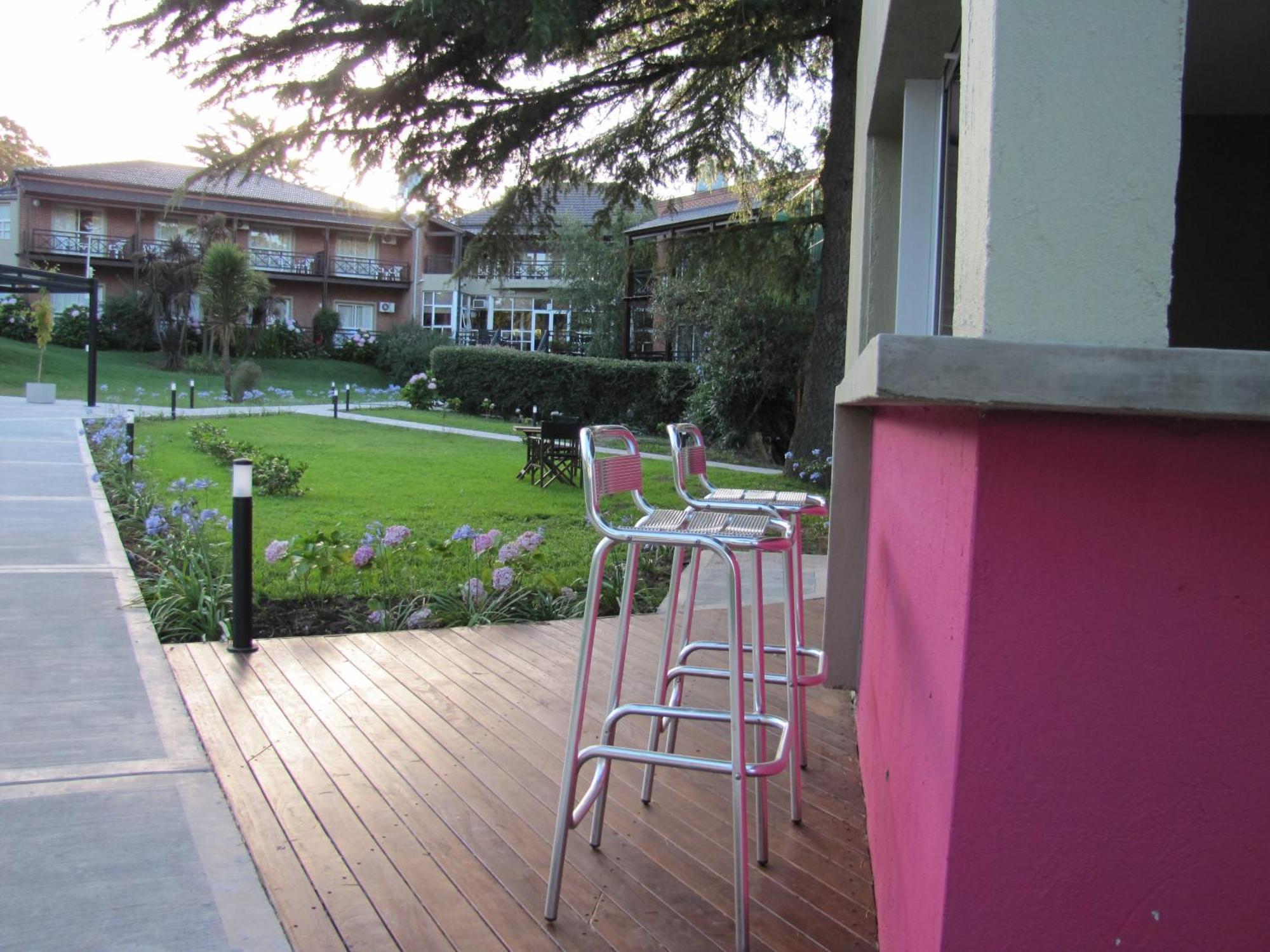 Hotel Sierra De Los Padres Kültér fotó